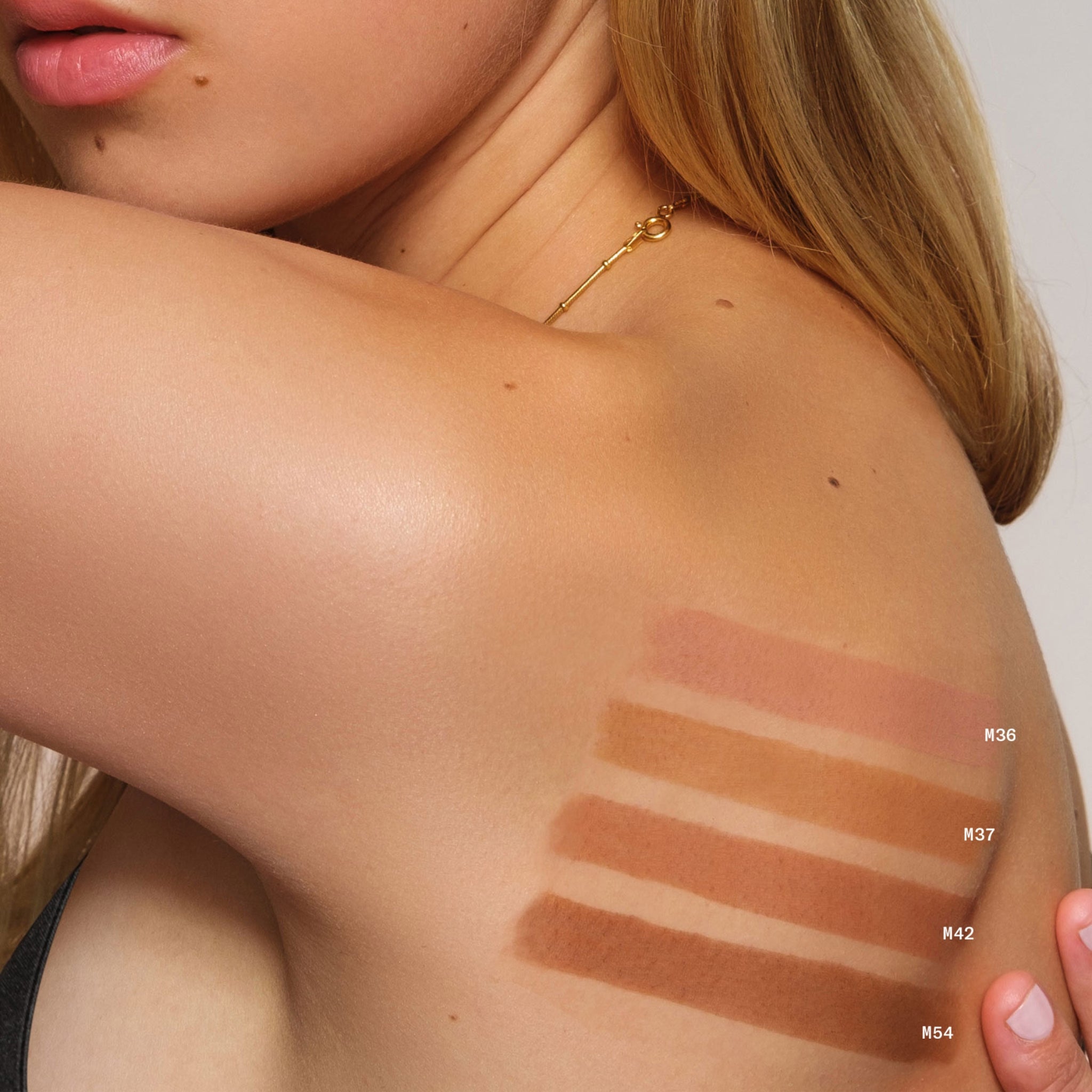 Bronzer - Makeup - MOB Beauty - 02_6403c466-e468-4eb2-b1fd-45c59f36fc73 - The Detox Market | Always