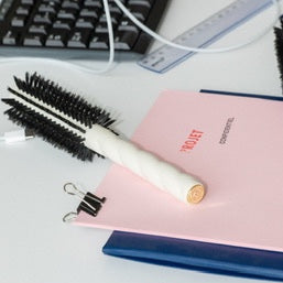 La Bonne Brosse-N.05 The Volume & Style Round Brush - Cream White-Hair-0389A322-19C7-495E-8ACD-7307F0FBC0B2_4_5005_c-The Detox Market | 