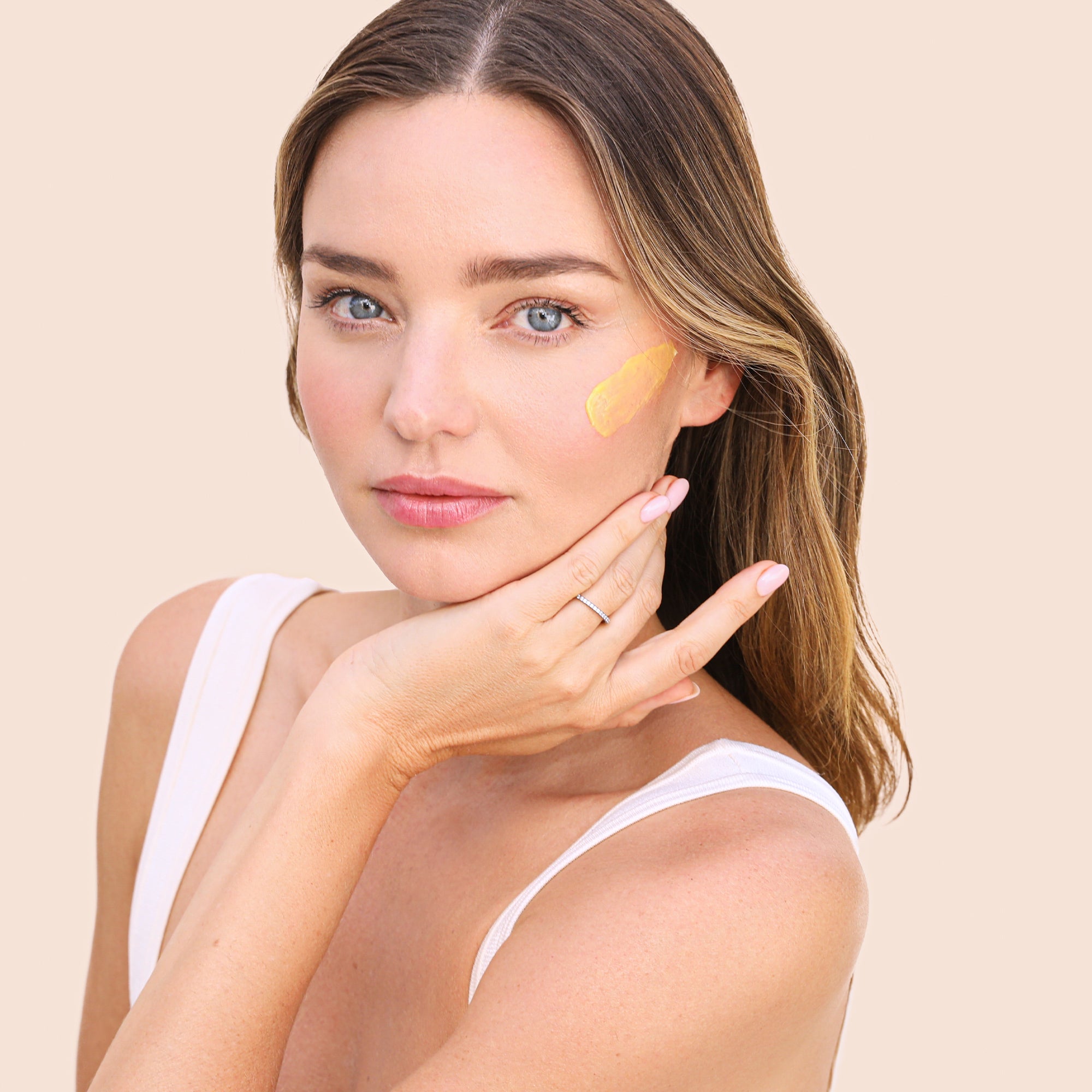 Kora Organics-Turmeric Glow Moisturizer-Skincare-8_PDP-Miranda-TGM_V1-The Detox Market | 