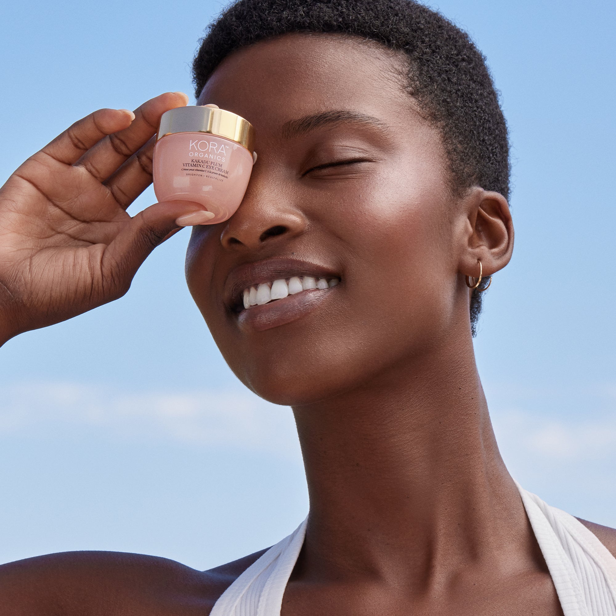 Kora Organics-Kakadu Plum Vitamin C Eye Cream-Skincare-9342759006522_8_PDP-ExtraModel-KPVCEC_V1-The Detox Market | 