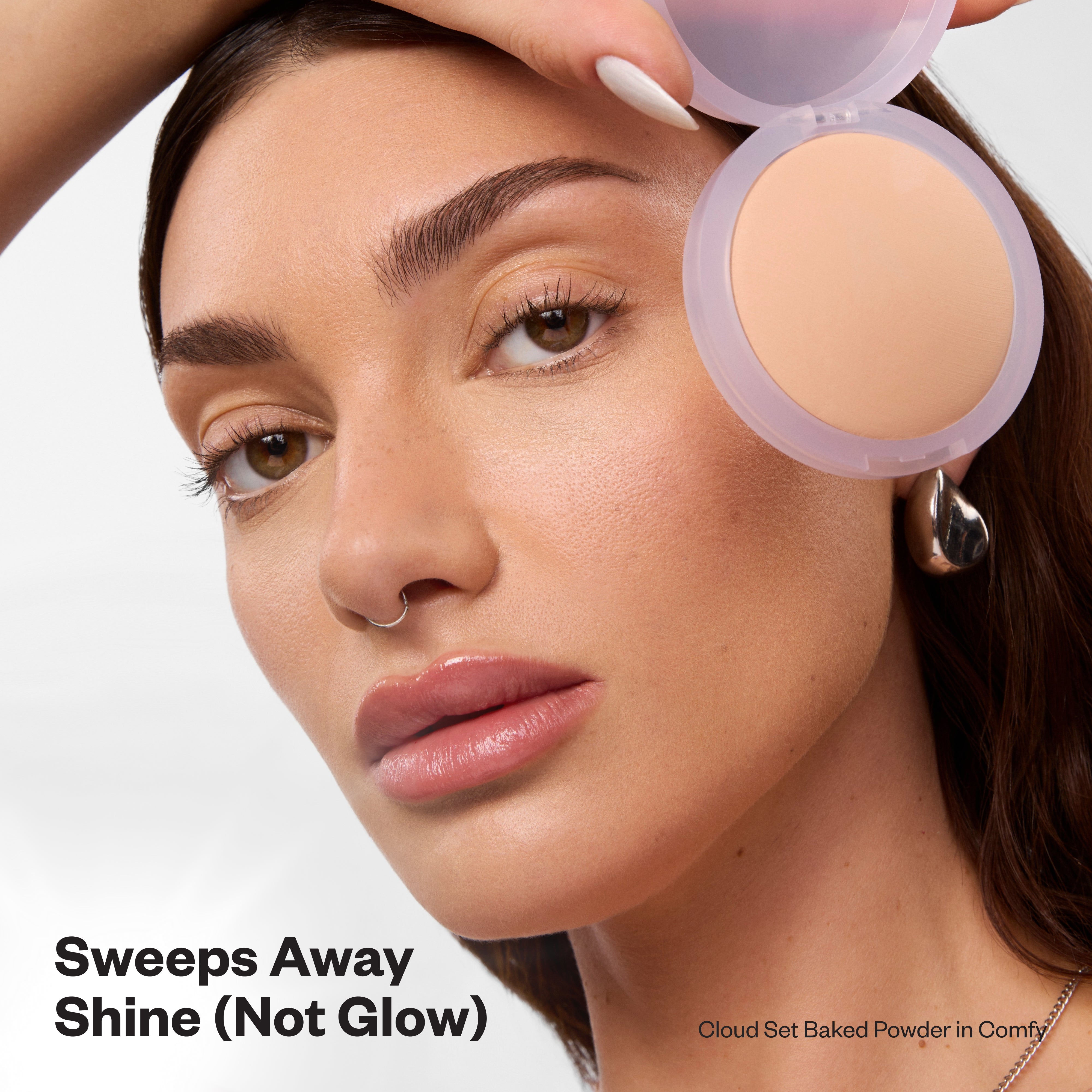 Kosas-Cloud Set Baked Setting & Smoothing Powder-Makeup-CLOUDSET_Baked_PDP_NA_ModelBenefit_Comfy_11.2025-The Detox Market | Comfy - Sheer Medium