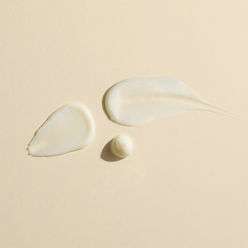 Wildcraft-Calm Face Lotion-Skincare-Calm_FaceLotion_Texture-The Detox Market | 