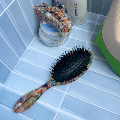 Everist-05.10.26 - Mother's Day Hair Brush Engraving-Workshop-Everist_TheSmoothShineHairbrush5-The Detox Market | 