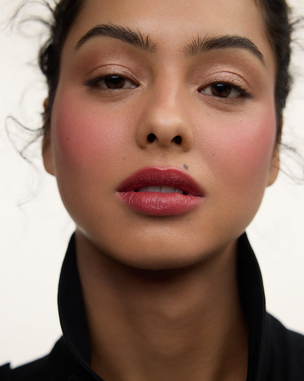Wonderblush-Le Rouge Lipstick-Makeup-LeRouge-ModelMediumSkin-Grenadine_8a574694-ab68-4d11-aa9a-7fddf31a36ec-The Detox Market | 