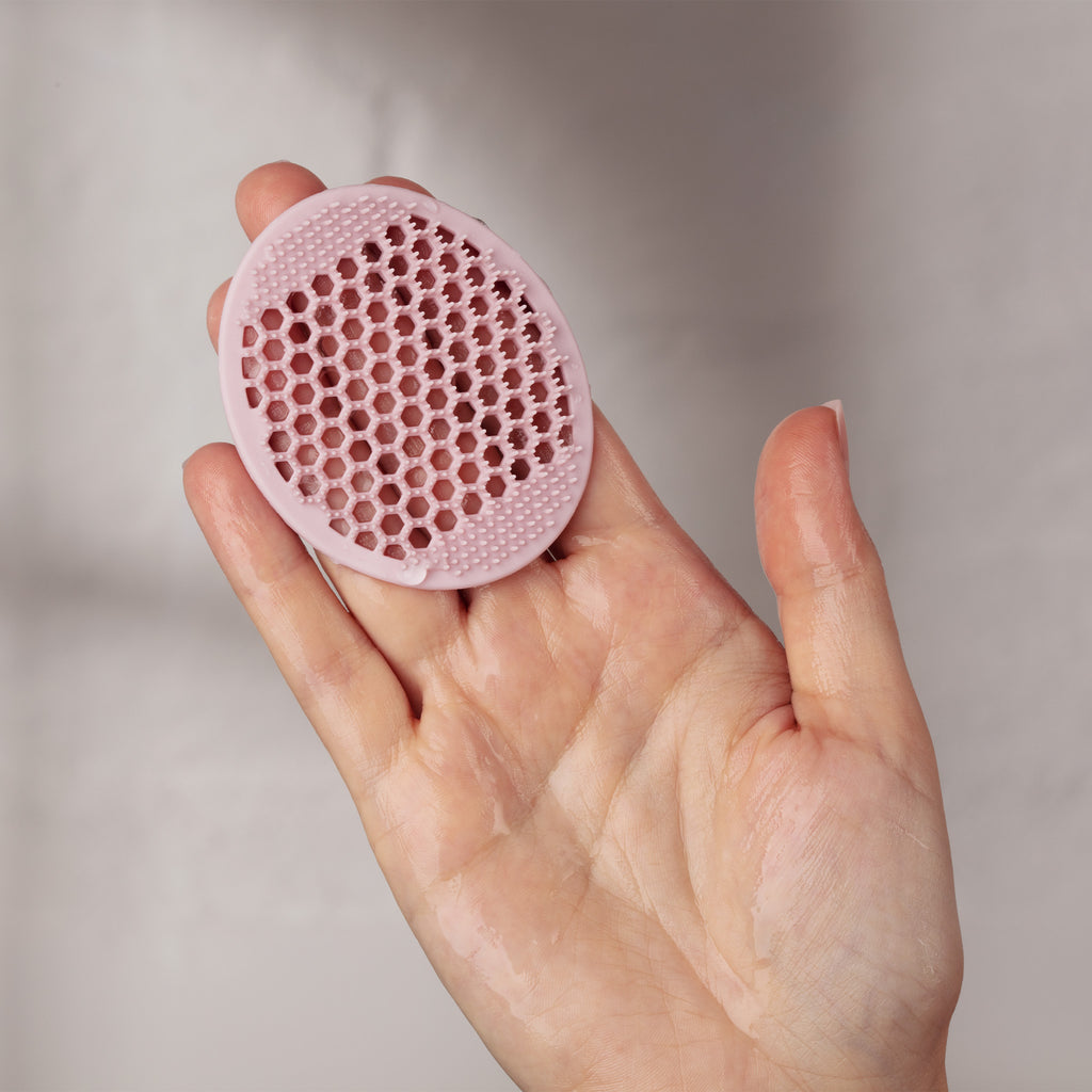 Odacite-Pore & Face Silicone Cleansing Brush-Skincare-Pore_FaceCleansingBrush-Lifestyle1-The Detox Market | 