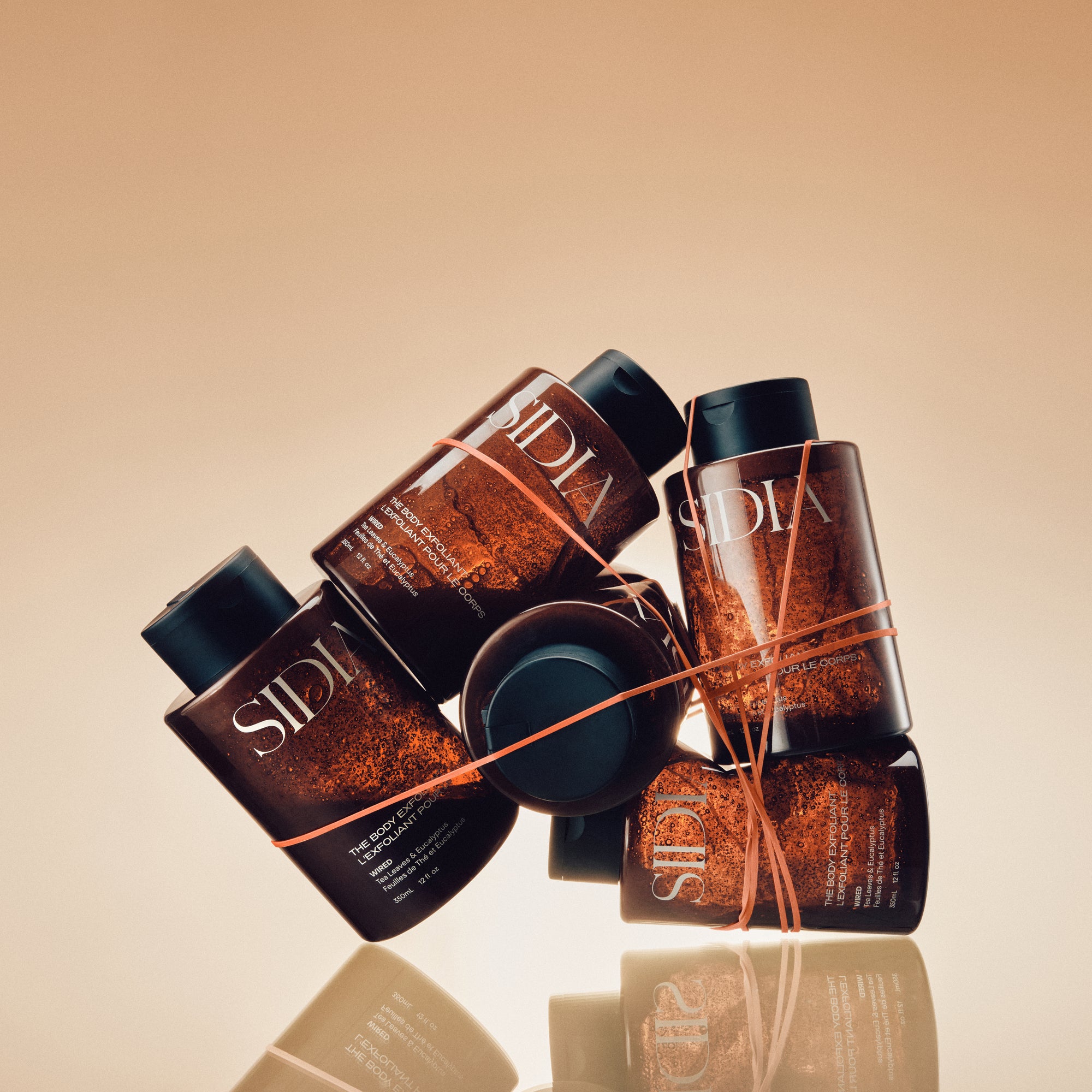 SIDIA-The Body Exfoliant-Body-SIDIA_WIREDBodyExfoliant_Lifestyle_02_ebcd74ed-466a-439c-87c0-2f11660ecb77-The Detox Market | 