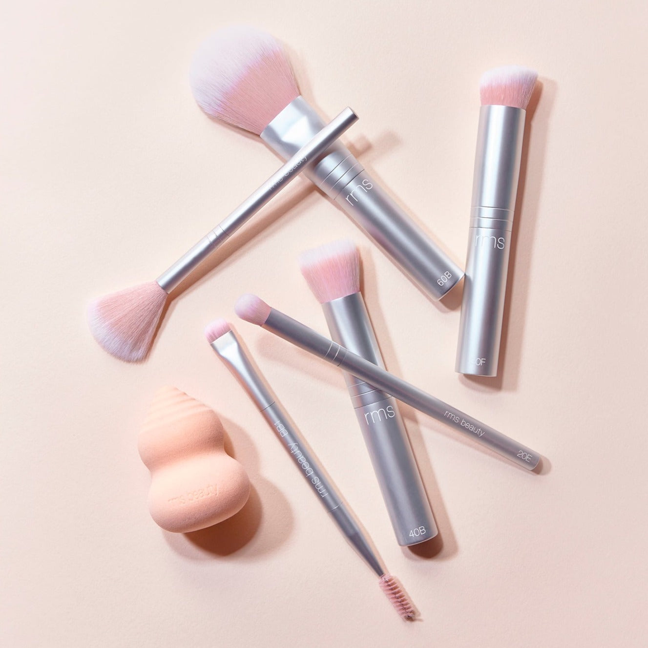 RMS Beauty-Skin2Skin Classic Fan Brush-Makeup-Untitled-2_0005_07_NewFanBrush7467_jpg_jpg_0e1e50b6-3107-44c6-b854-914ef4389d3b-The Detox Market | 