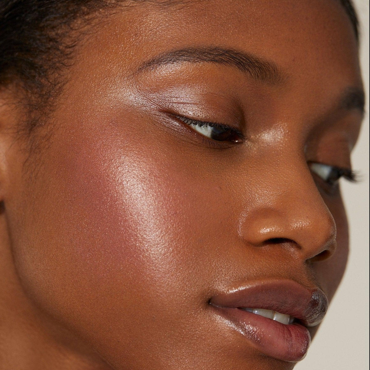 Cream Blush - Makeup - Minori - MINORI_CREAMBLUSH_ORCHID_02_HR - The Detox Market | Orchid