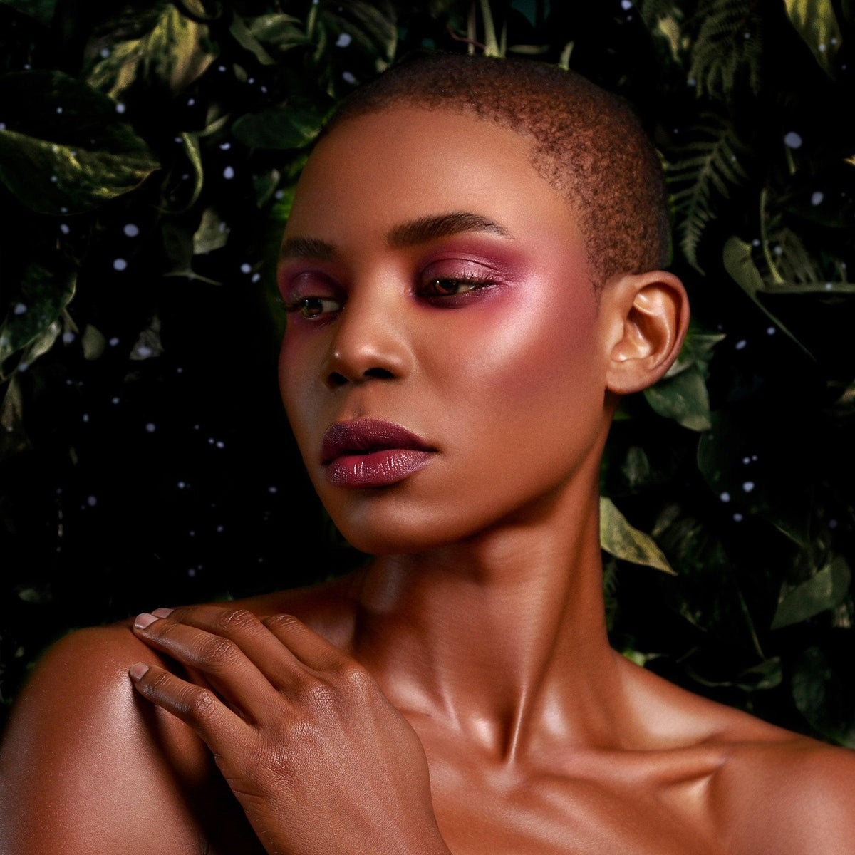 Color Nectar Pigment Balm - Makeup - Rituel de Fille - RDFPigmentBalmLifestyle3 - The Detox Market | Bee Sting - Freshly pinched pink